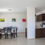 Appartement Lighthouse Golf Private Baltsjik