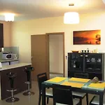 Appartement Lighthouse Golf Private Baltsjik