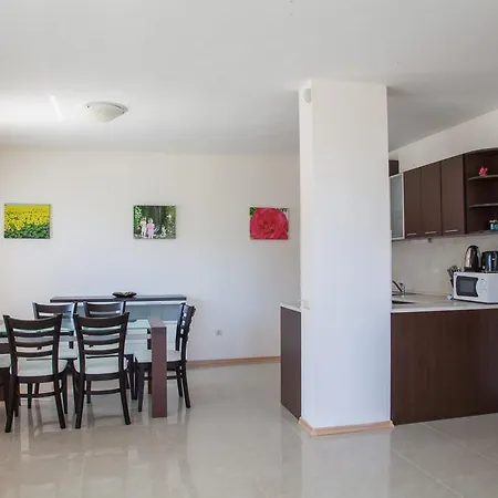 Apartment Lighthouse Golf Private Baltschik