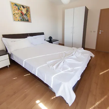 Apartment Lighthouse Golf Private Balchik