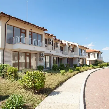 Lighthouse Golf Private