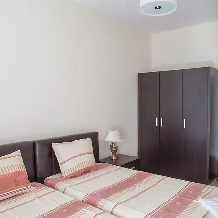 Lighthouse Golf Private *