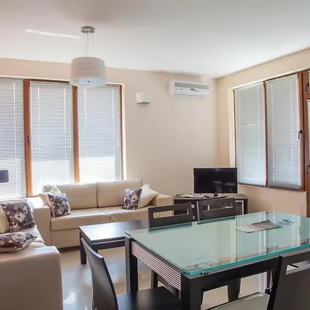 Lighthouse Golf Private בלצ'יק