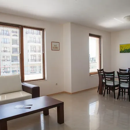 Lighthouse Golf Private *