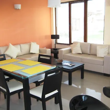 Lighthouse Golf Private