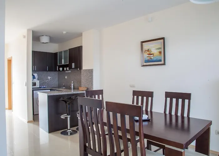 Lighthouse Golf Private Апартаменты *