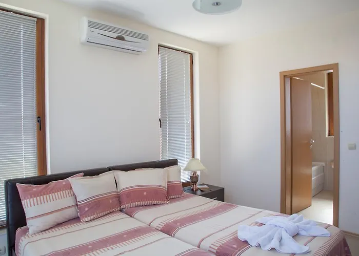 Lighthouse Golf Private