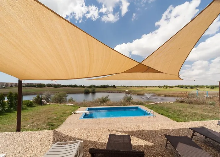 Lighthouse Golf Private Апартаменты Балчик